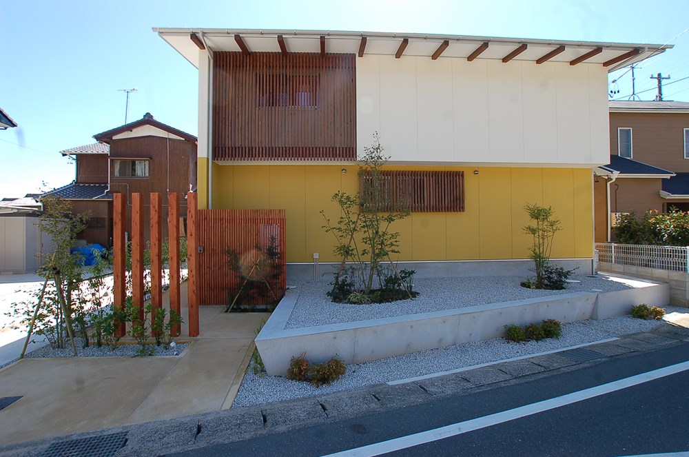 緑のそよ風と遊ぶ家