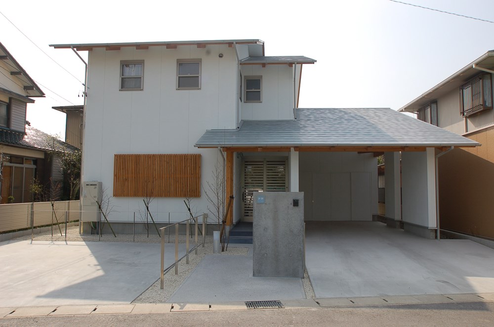 暮らしの中にガレージがある家