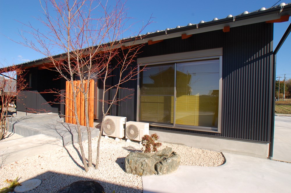 人が集まり笑顔になる家